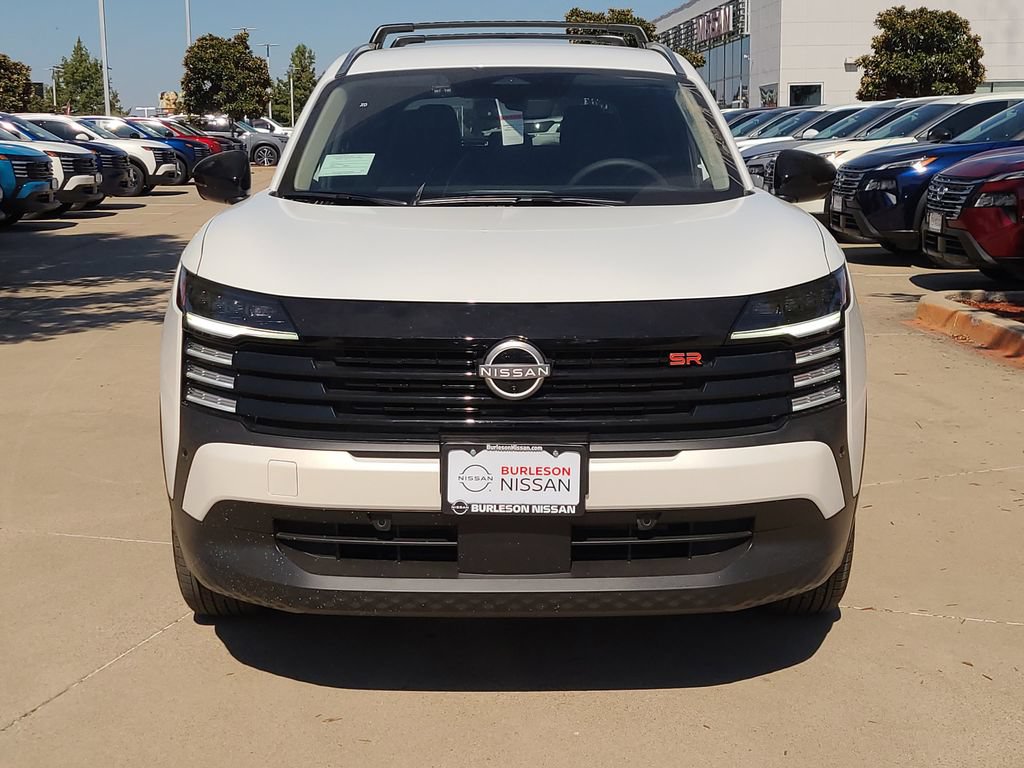 New 2026 Nissan Kicks SR w/ Illumination Package FWD image 5
