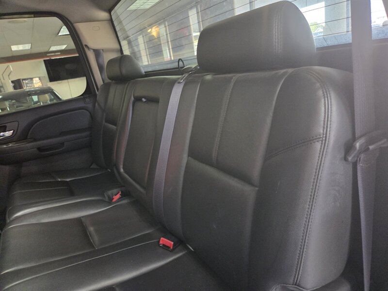 Used 2012 Chevrolet Silverado 1500 LTZ AWD/4WD image 23