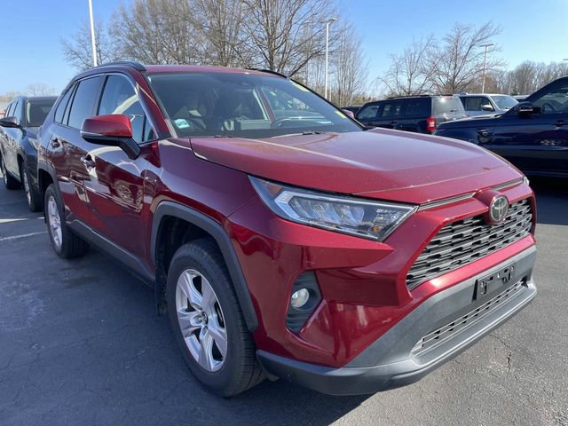 Used 2020 Toyota RAV4 XLE w/ Convenience Package image 7