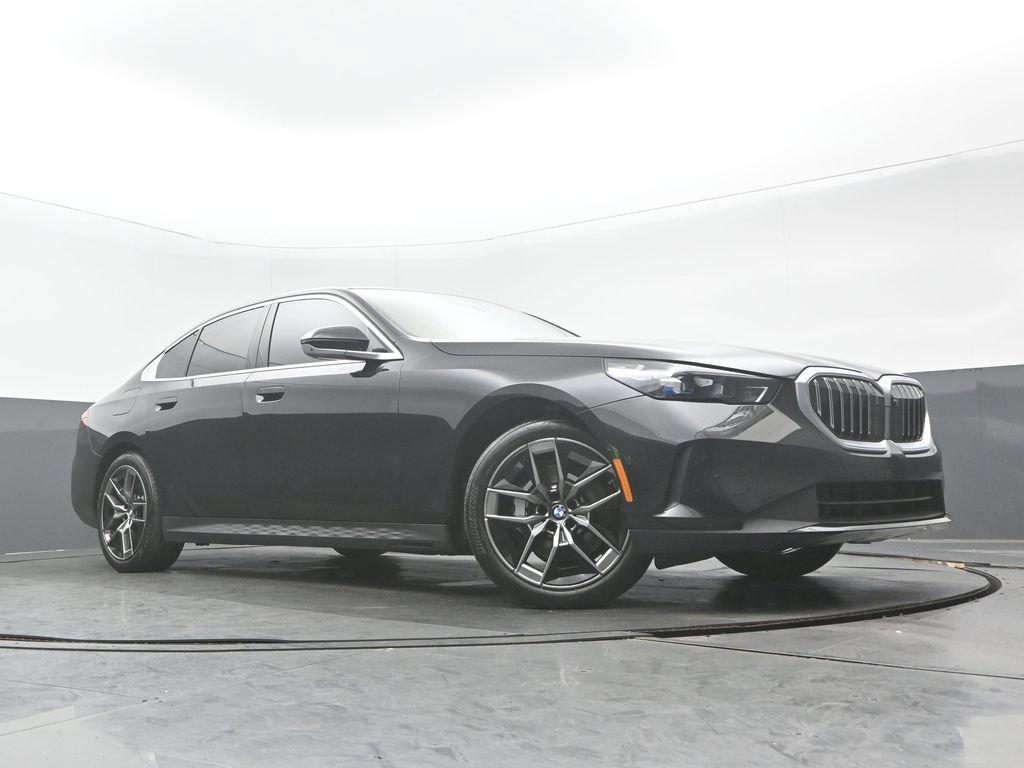 Used 2026 BMW 530i xDrive w/ Executive Package AWD/4WD image 30