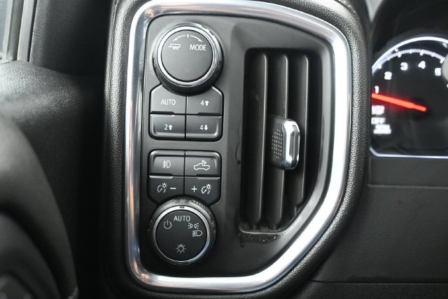 Used 2020 Chevrolet Silverado 1500 LT Trail Boss AWD/4WD image 25