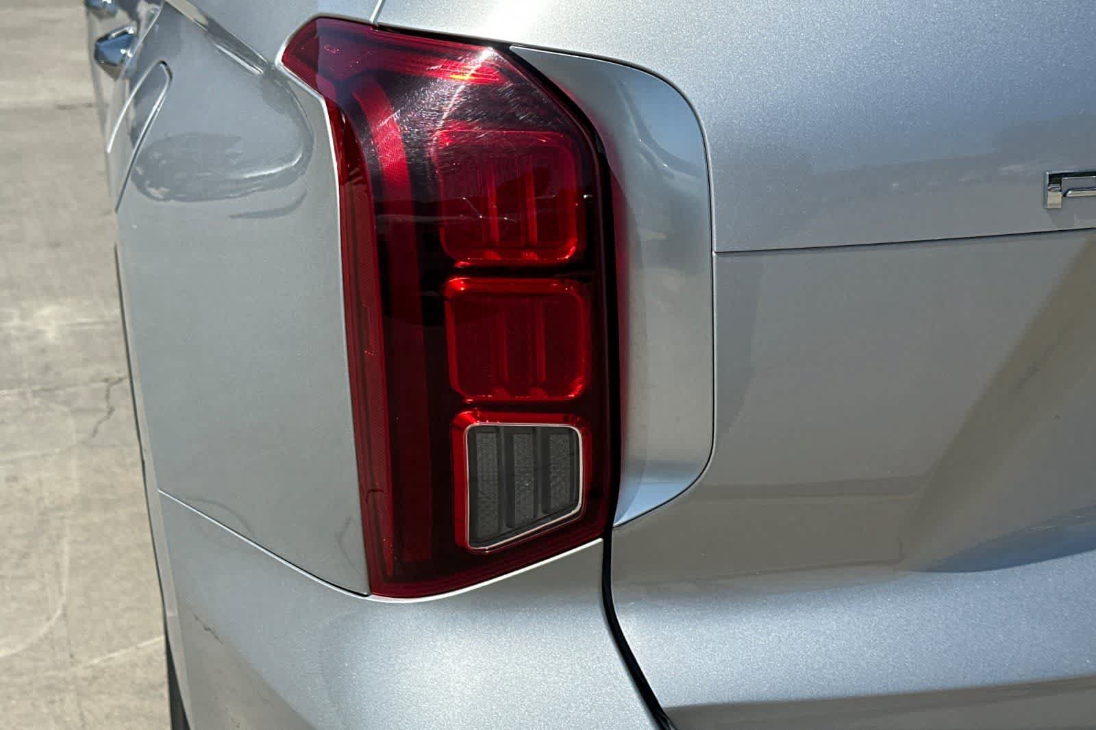 Used 2024 Hyundai Palisade Limited FWD image 13