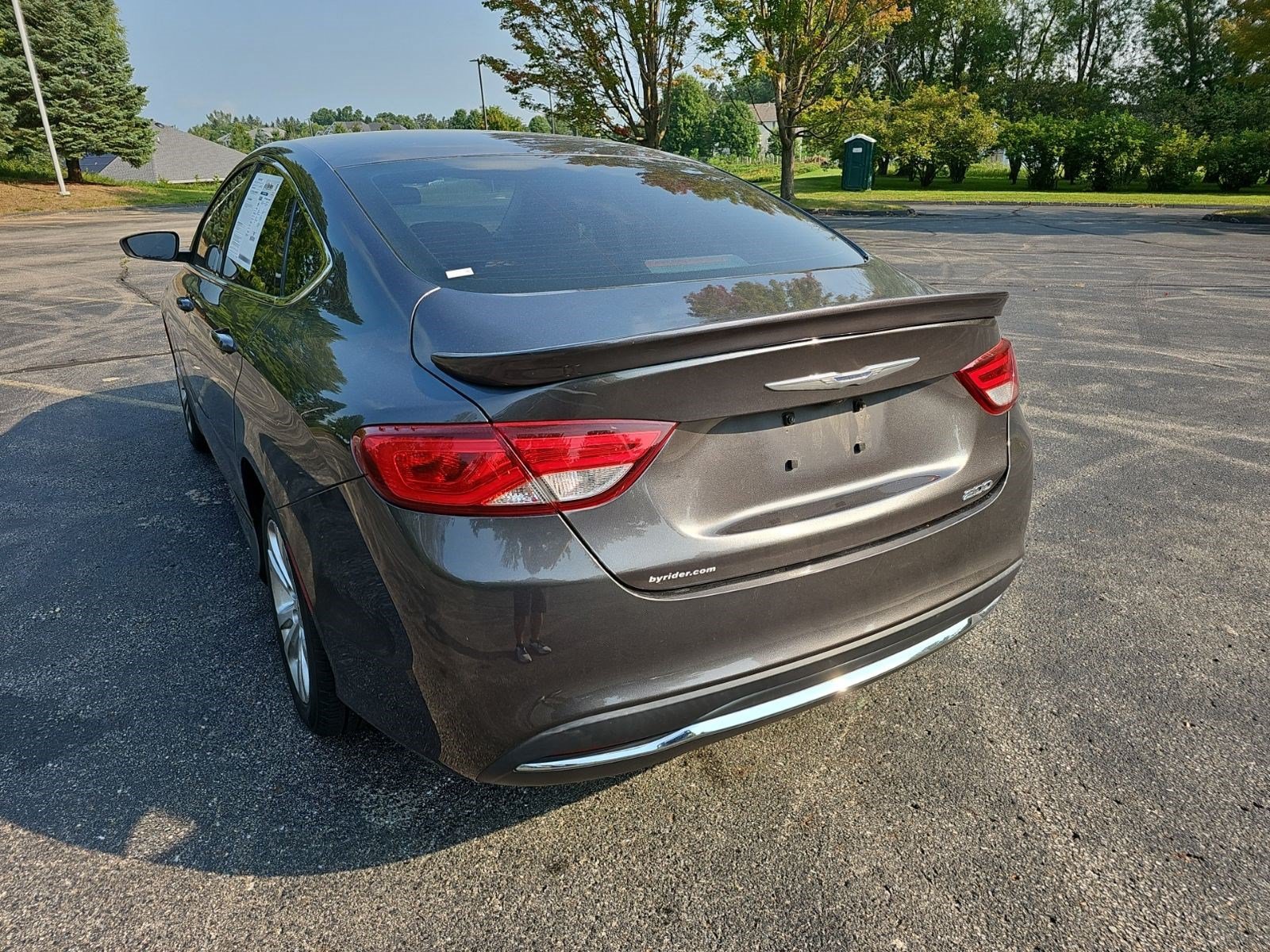 Used 2015 Chrysler 200 Limited FWD image 3