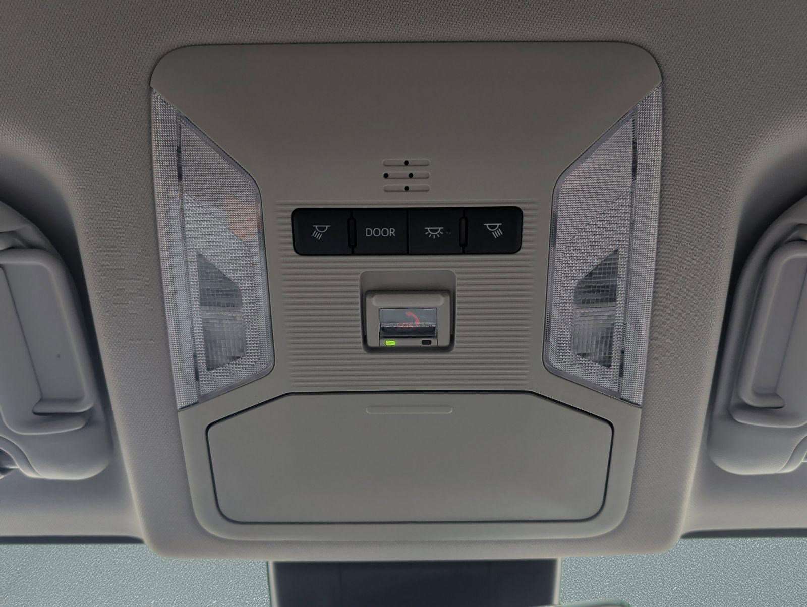 Used 2024 Toyota RAV4 XLE FWD image 22