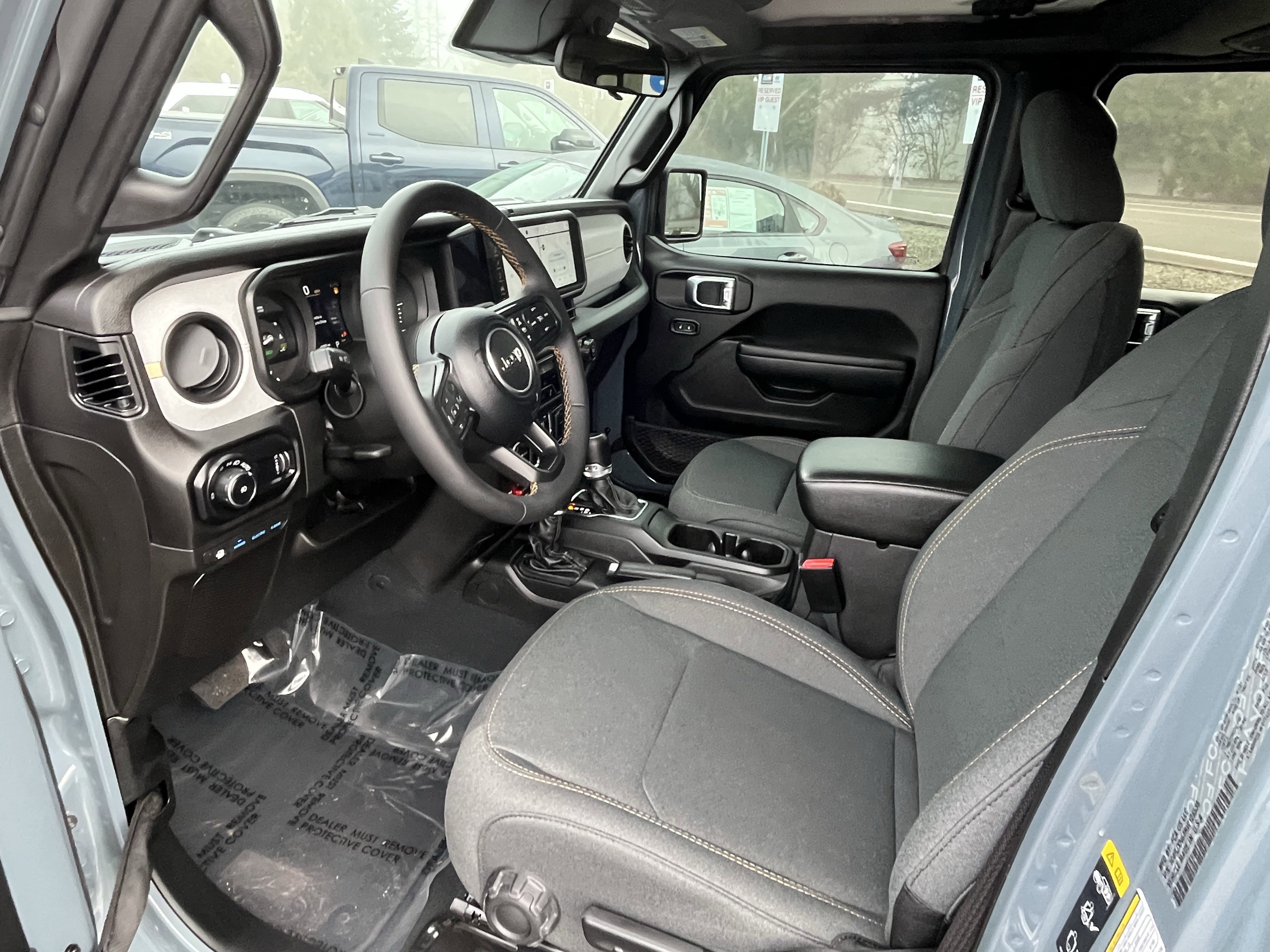 Used 2024 Jeep Wrangler Willys image 9