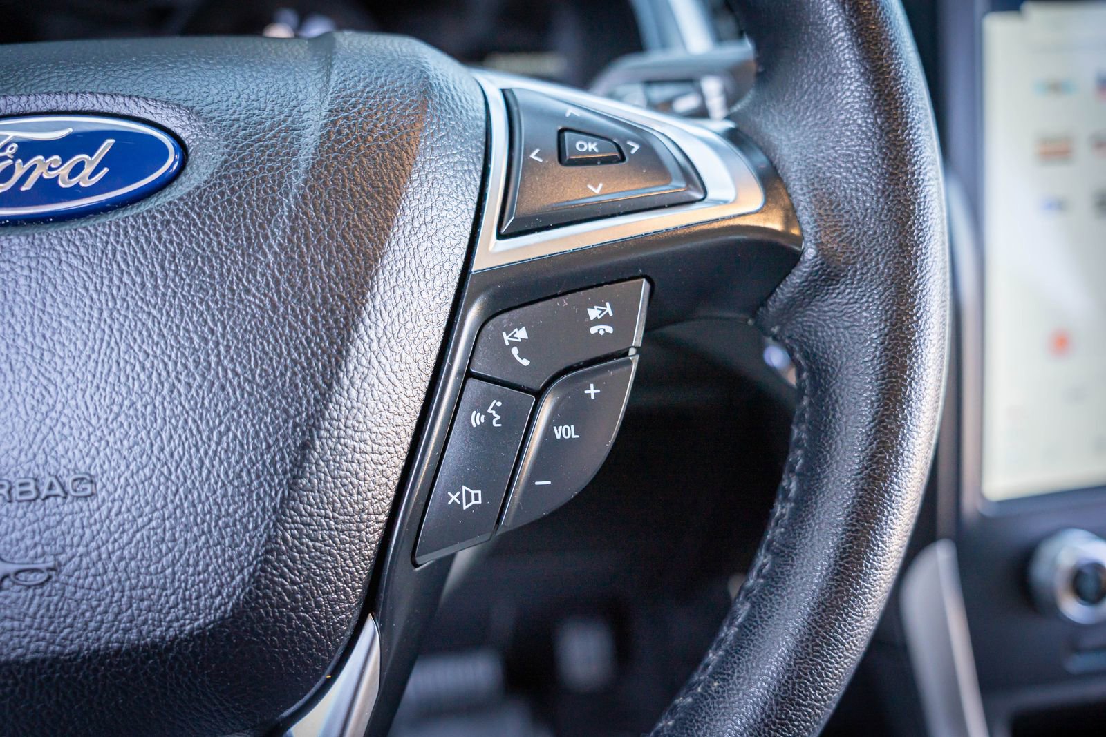 Used 2023 Ford Edge SEL AWD/4WD image 14
