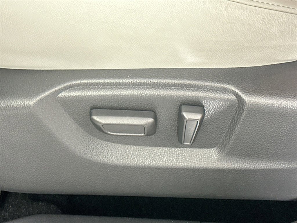 Used 2024 Mitsubishi Eclipse Cross SEL image 22