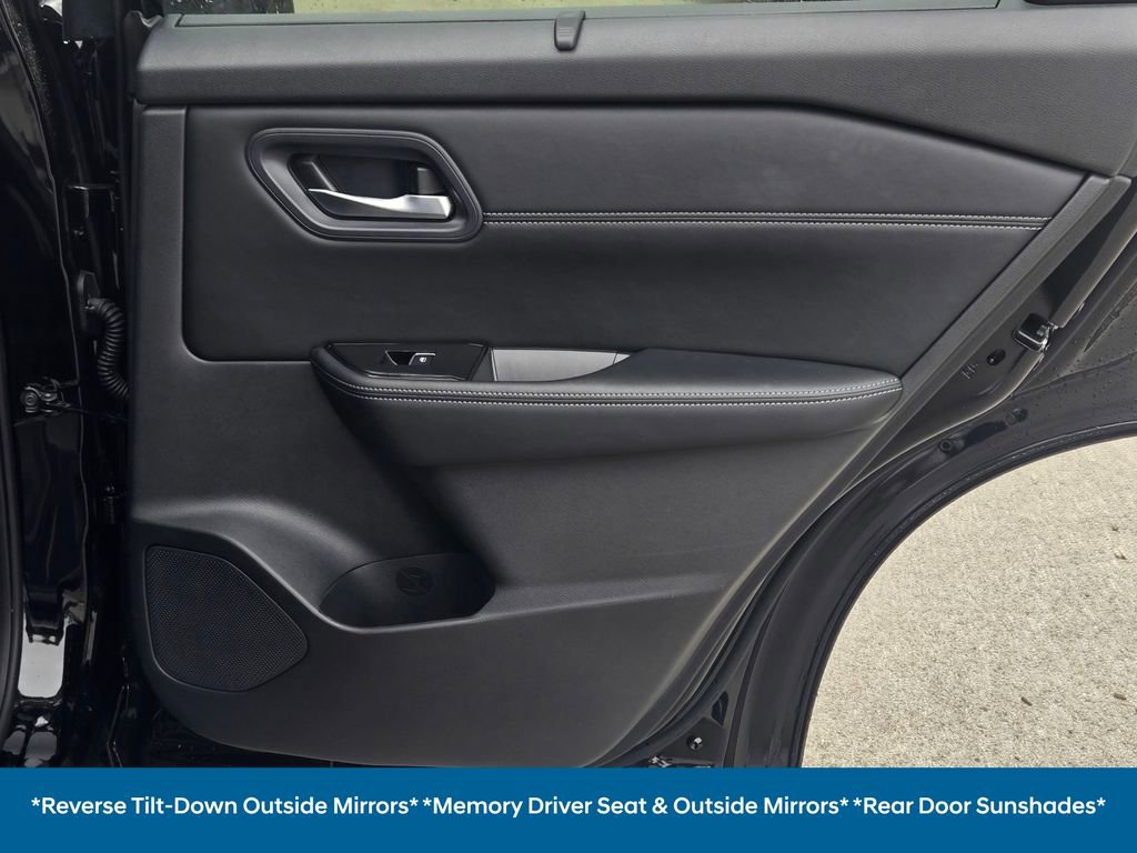 Used 2024 Nissan Rogue SL w/ SL Premium Package image 14