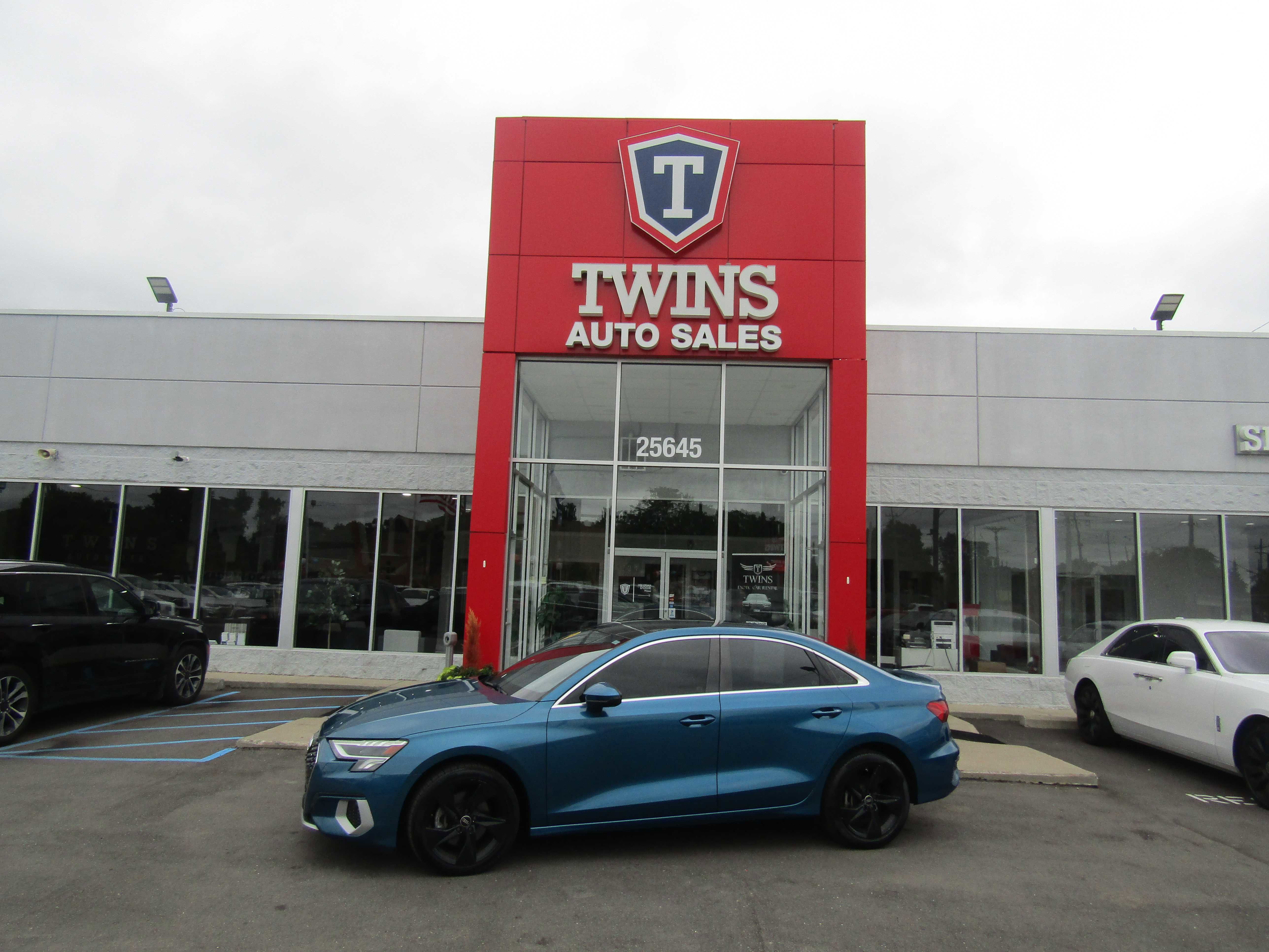 Used 2023 Audi A3 2.0T Premium image 1