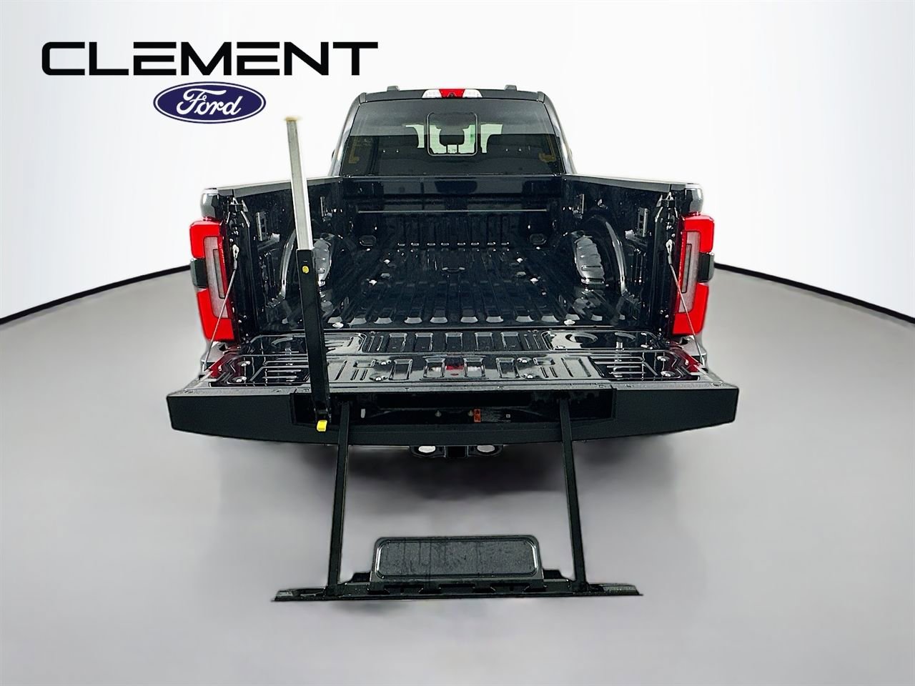 New 2026 Ford F350 Platinum w/ Platinum Plus Package image 10