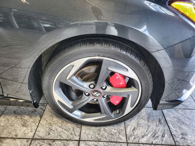 Used 2020 Hyundai Veloster Turbo image 10