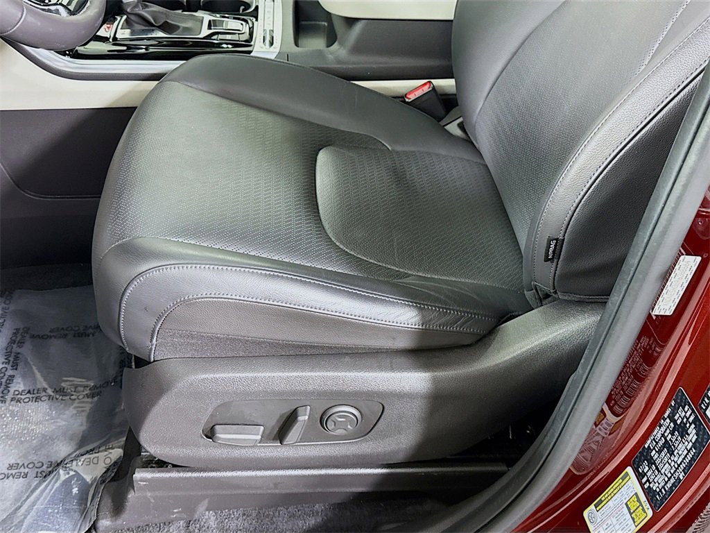 Used 2024 Kia Carnival SX Prestige image 26