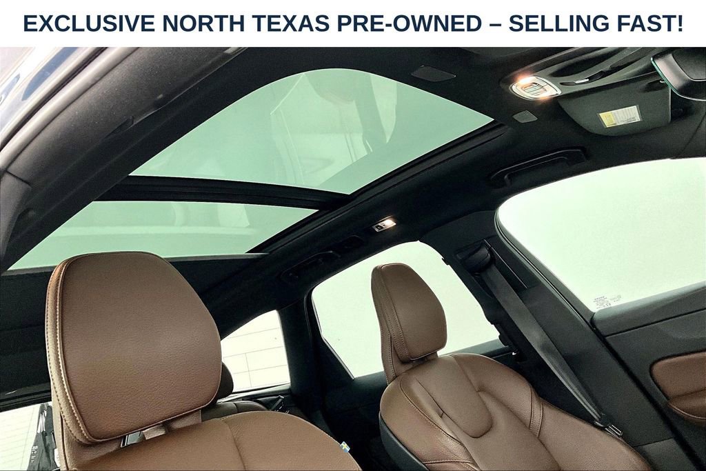 Used 2021 Volvo XC60 T5 Momentum w/ Premium Package FWD image 22