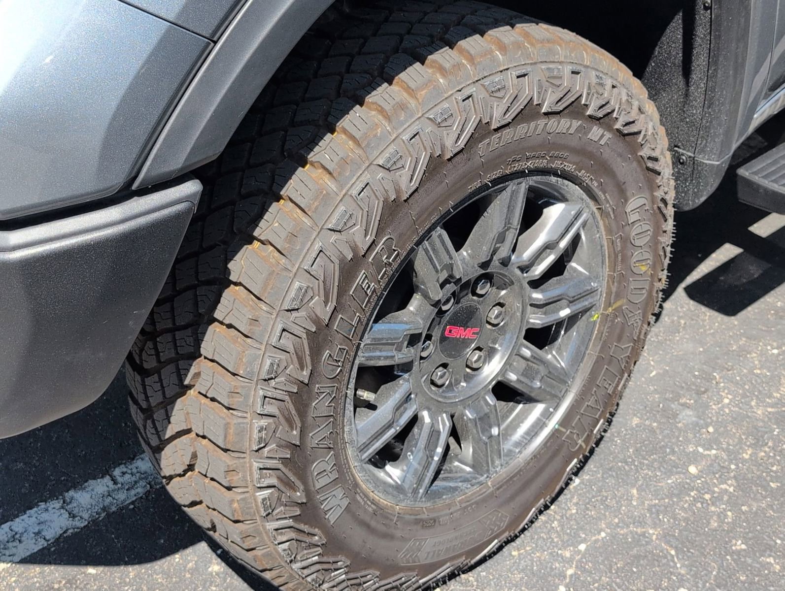 New 2026 GMC Sierra 1500 AT4X AWD/4WD image 11