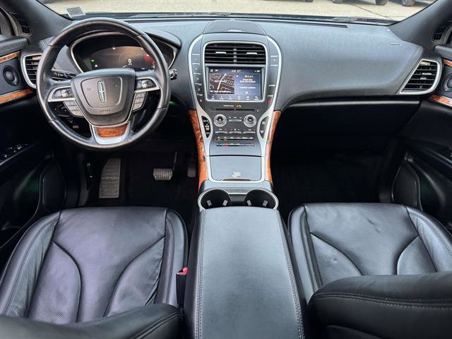 Used 2020 Lincoln Nautilus Reserve AWD/4WD image 12