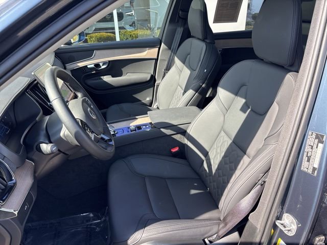 Used 2025 Volvo XC90 B6 Plus AWD/4WD image 18