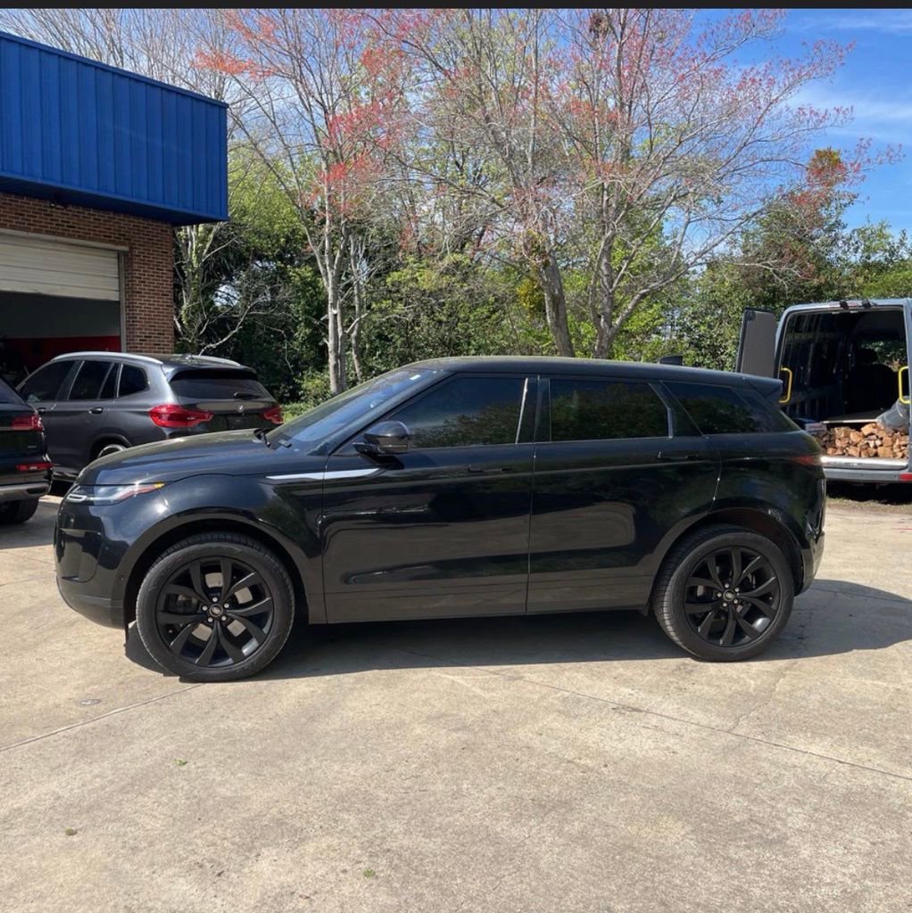 Used 2020 Land Rover Range Rover Evoque SE image 6