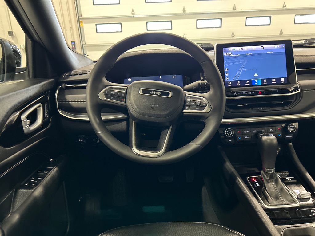 Used 2023 Jeep Compass High Altitude w/ Driver Assist Group I image 29