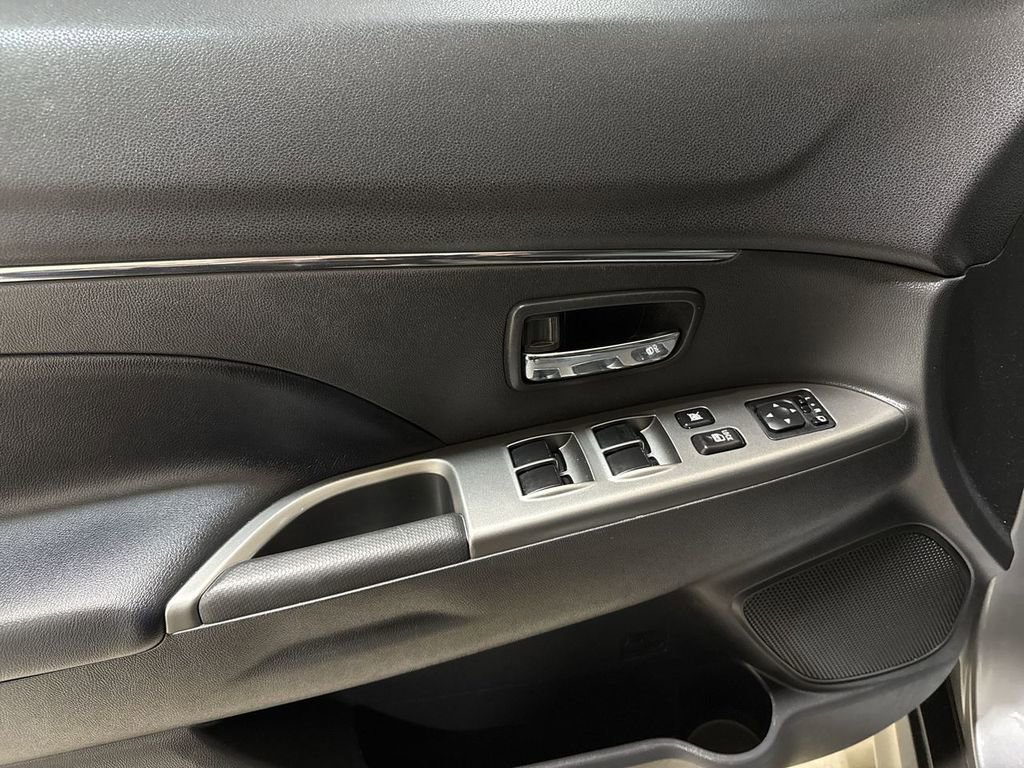 Used 2022 Mitsubishi Outlander Sport SE AWD/4WD image 20