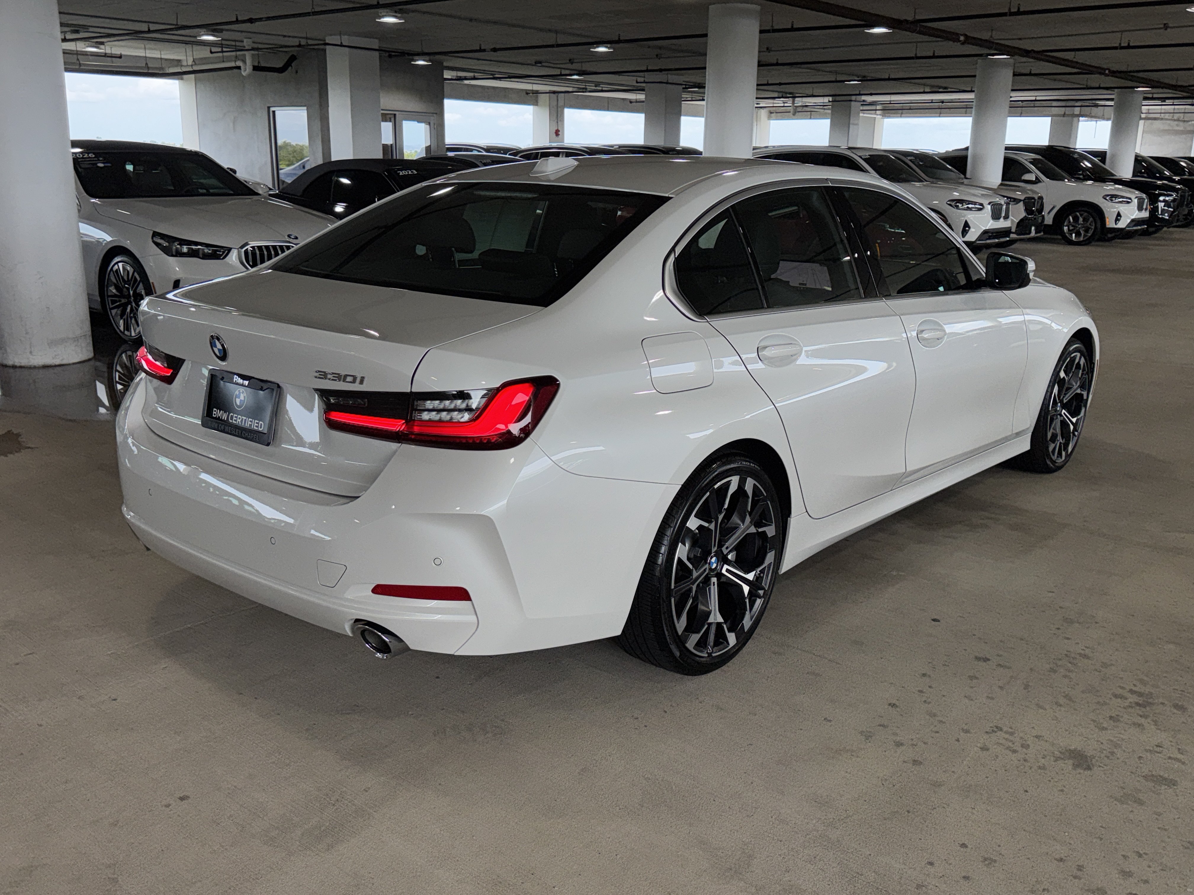 Used 2025 BMW 330i Sedan w/ Convenience Package RWD image 8