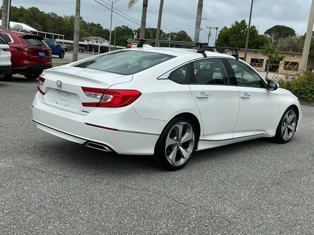 Used 2018 Honda Accord Touring image 8