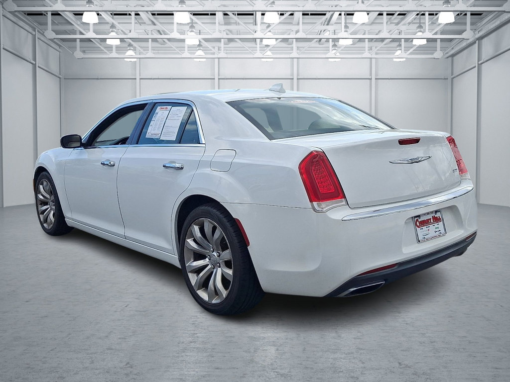 Used 2018 Chrysler 300 Limited image 3