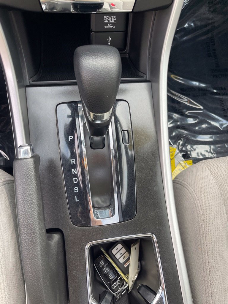 Used 2015 Honda Accord EX image 18