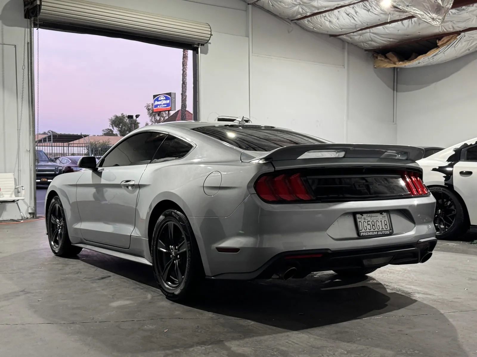 Used 2022 Ford Mustang EcoBoost image 2