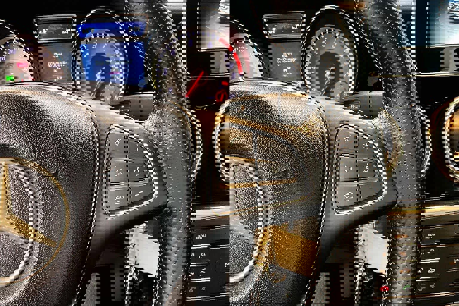 Used 2015 Mercedes-Benz CLA 250 image 23