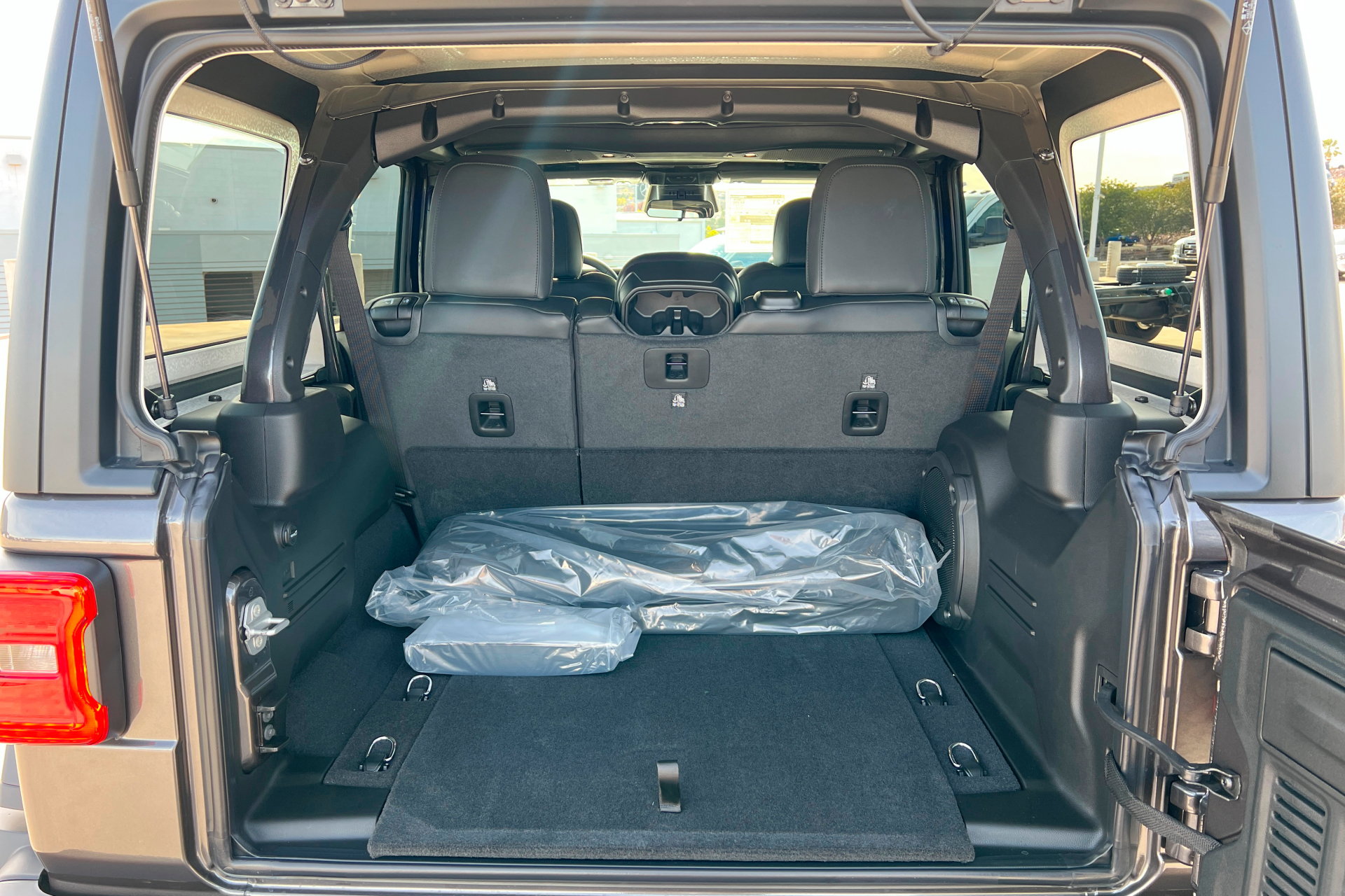 New 2026 Jeep Wrangler Unlimited Rubicon AWD/4WD image 22