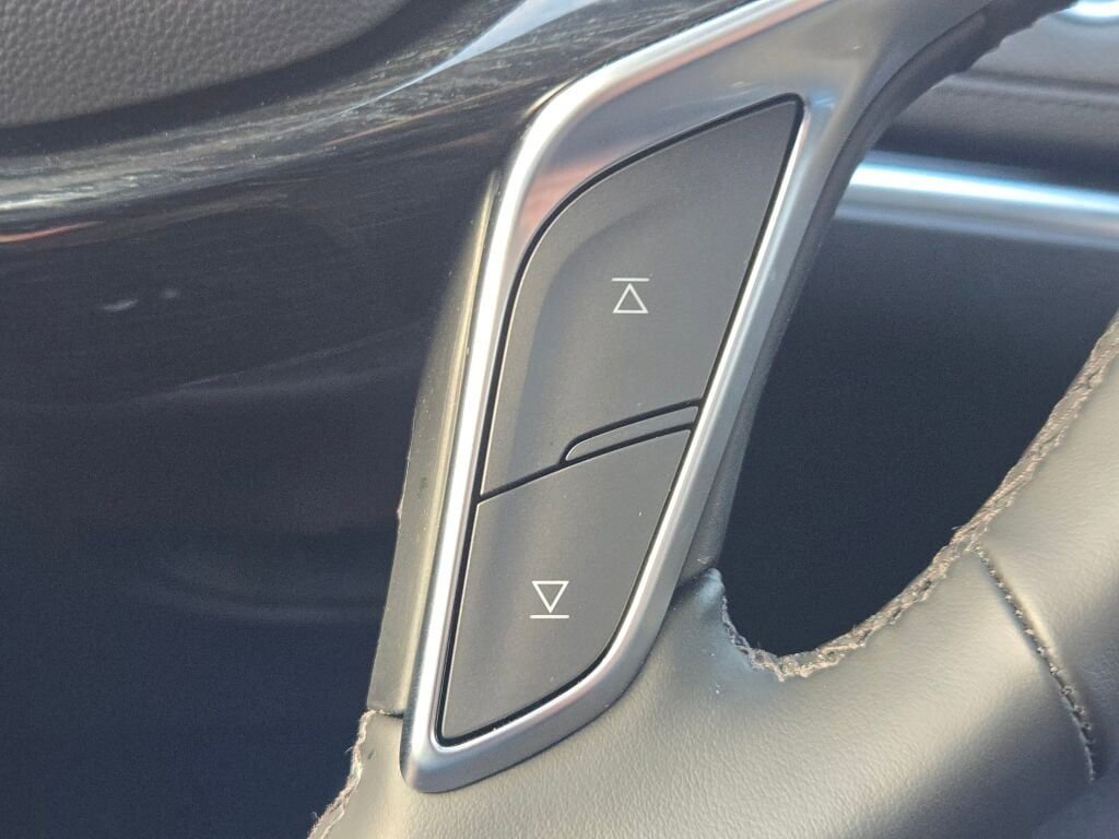 New 2025 Cadillac XT5 Premium Luxury w/ LPO, Blue Accent Package image 34