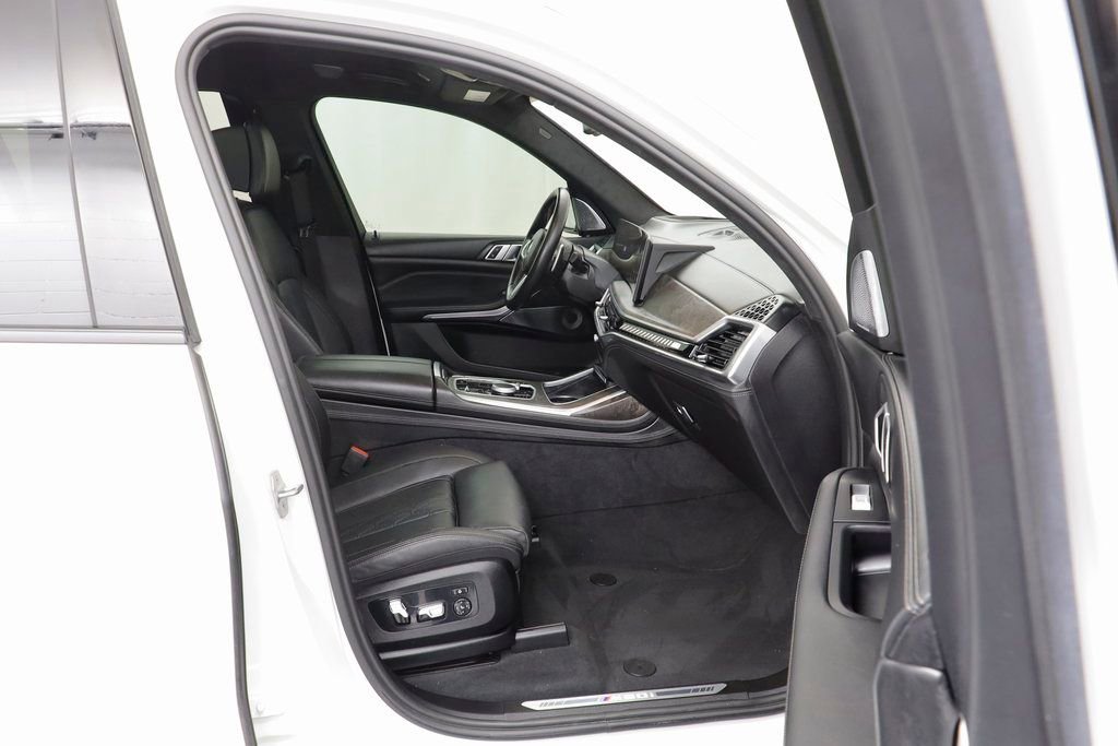 Certified 2023 BMW X7 M60i image 21