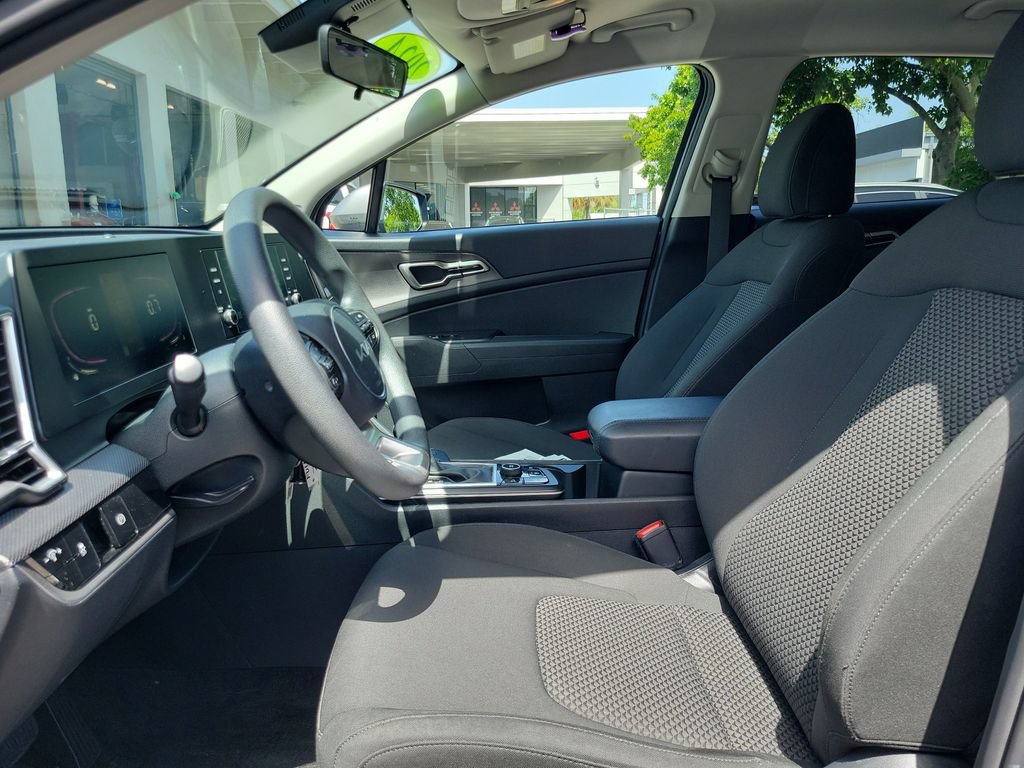 Certified 2024 Kia Sportage LX FWD image 15