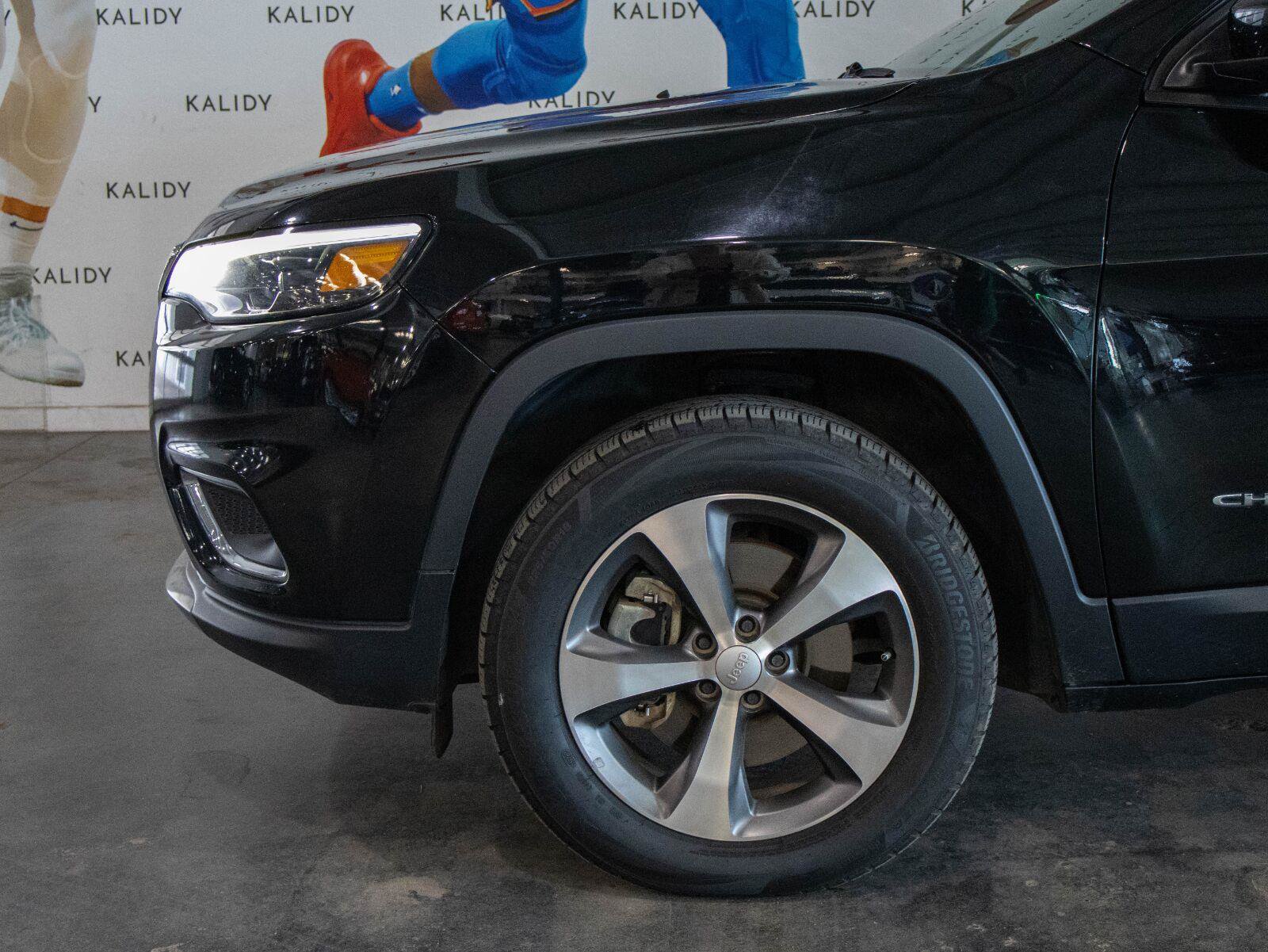 Used 2022 Jeep Cherokee Limited AWD/4WD image 16