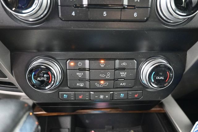 Used 2019 Ford F150 Lariat w/ Equipment Group 502A Luxury AWD/4WD image 19
