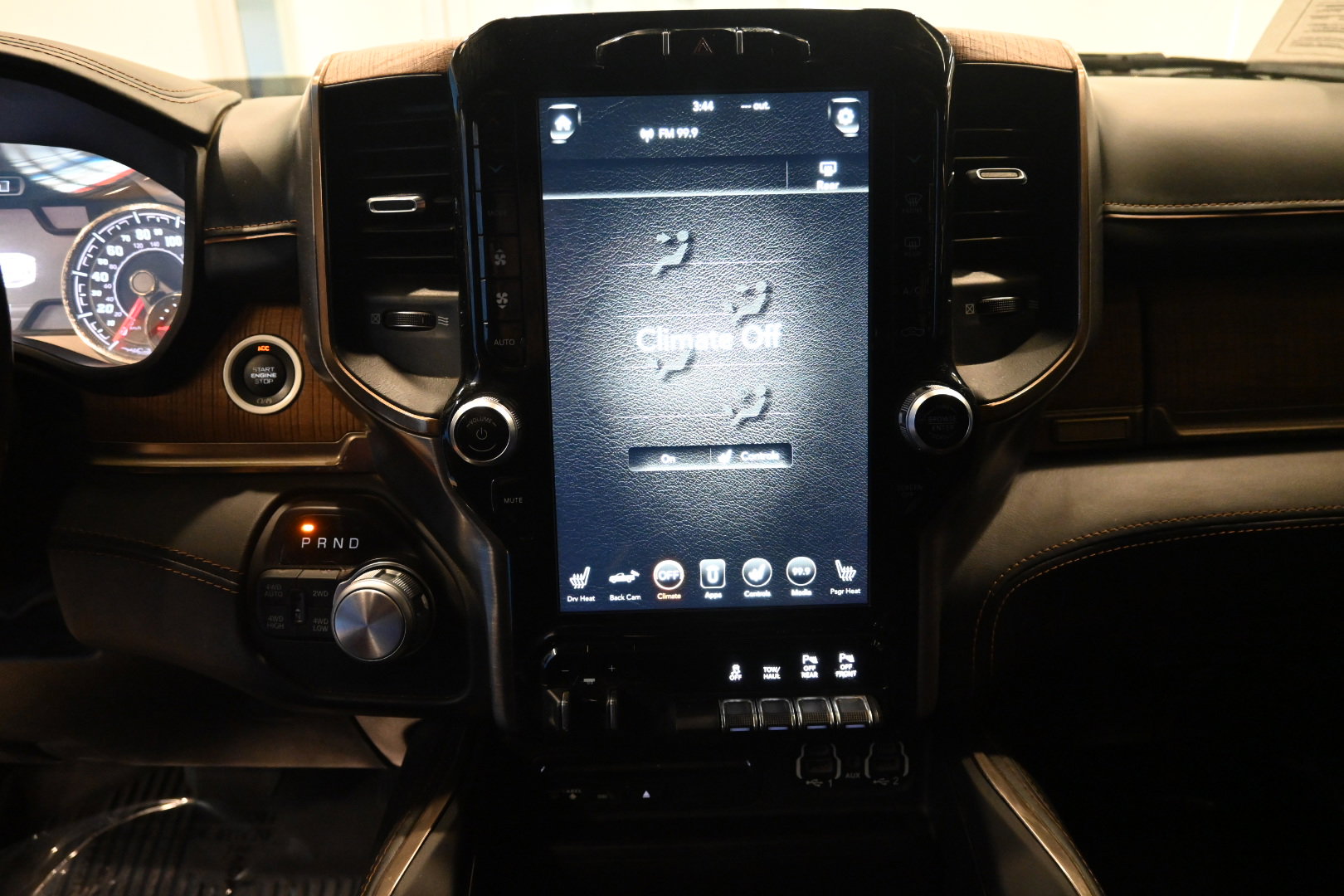 Used 2019 RAM 1500 Limited image 28