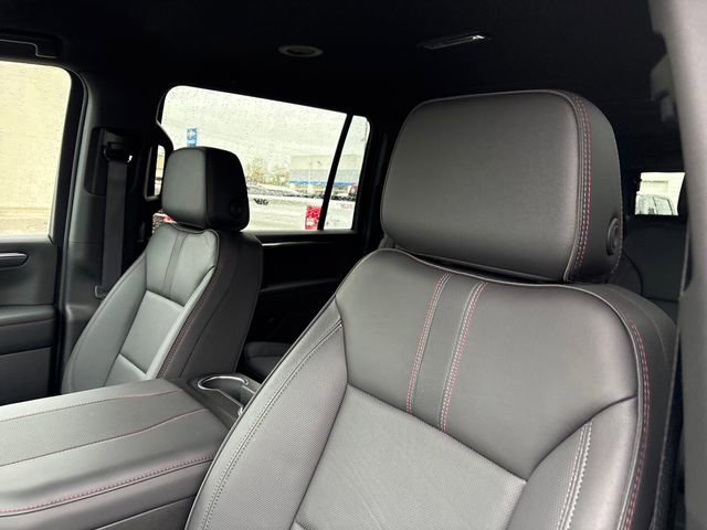 Used 2025 Chevrolet Suburban RST w/ Comfort Package AWD/4WD image 9