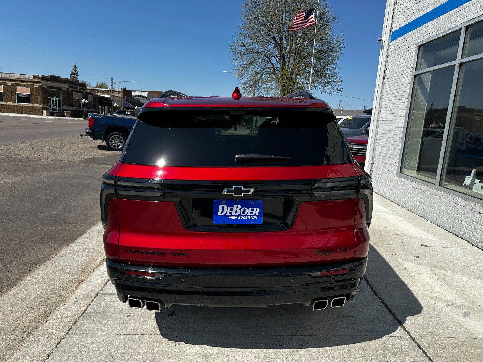 Used 2024 Chevrolet Traverse RS w/ LPO, Floor Liner Package image 4