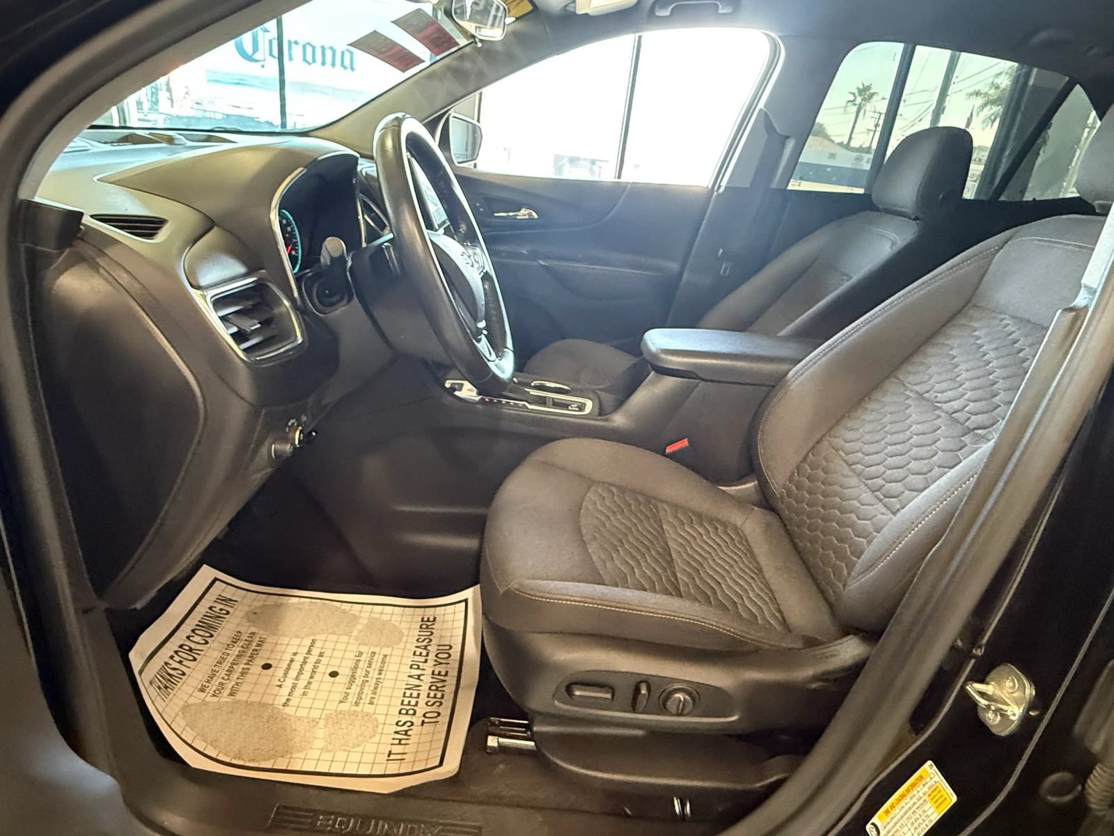 Used 2020 Chevrolet Equinox LT FWD image 9