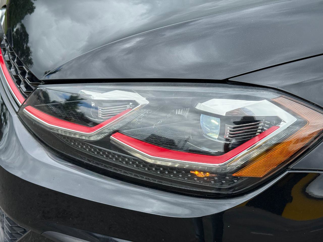 Used 2019 Volkswagen GTI SE w/ SE Experience Package FWD image 29