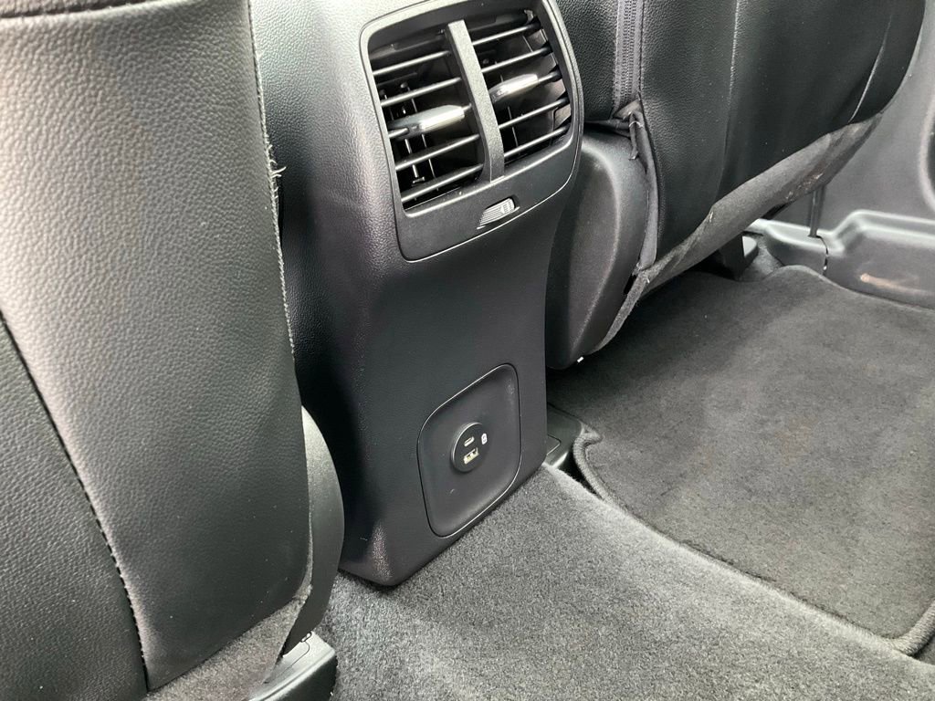 Used 2022 Ford Escape SEL w/ Technology Package image 18