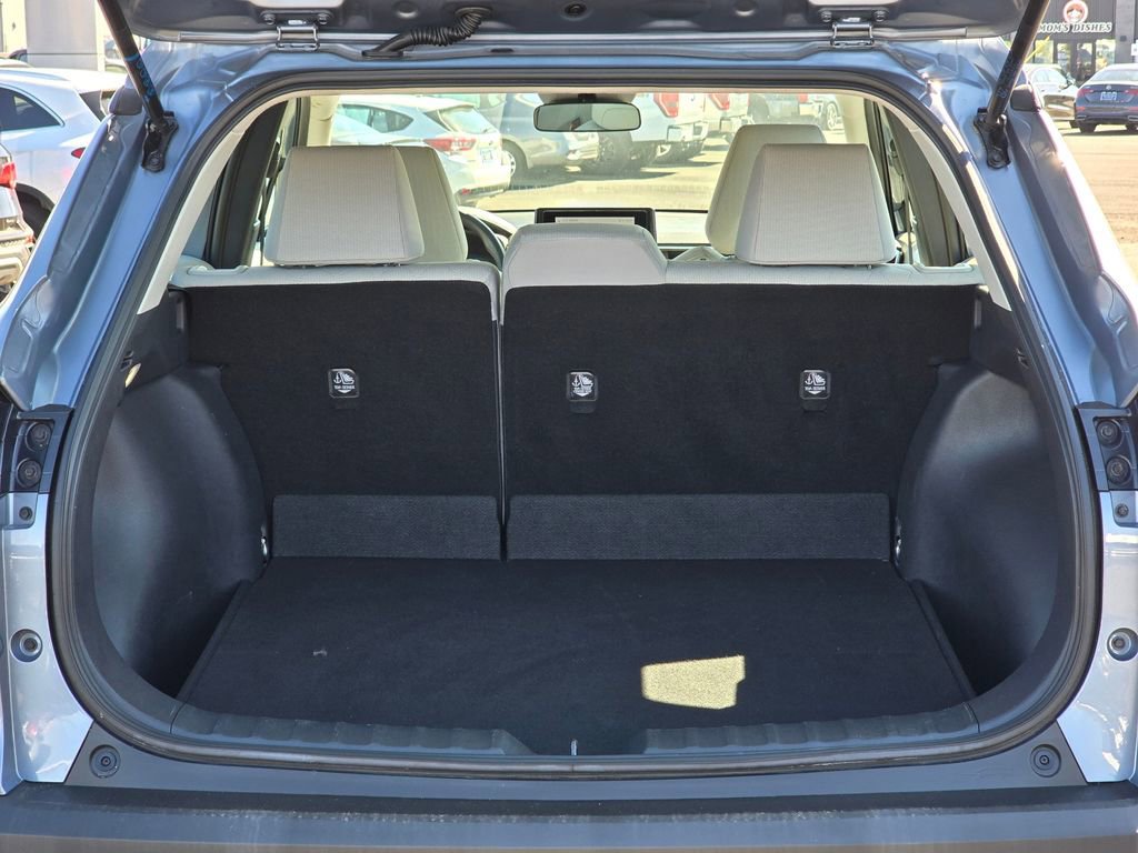 Used 2023 Toyota Corolla Cross L image 16