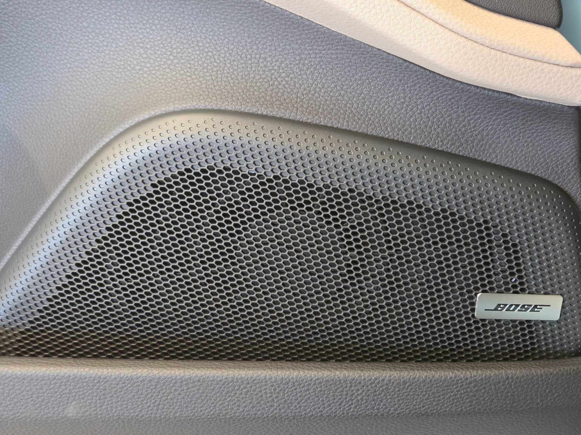 New 2026 Porsche Panamera RWD image 16