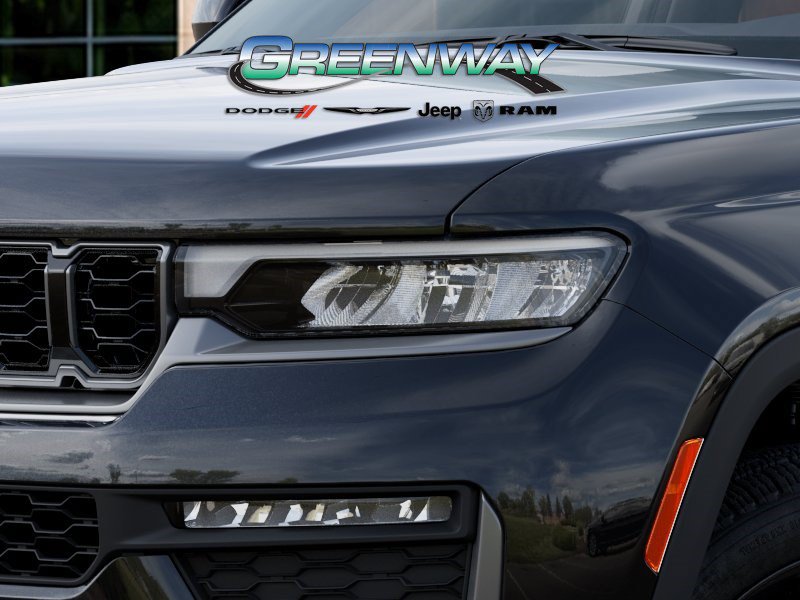 New 2026 Jeep Grand Cherokee Limited w/ Limited Altitude Package AWD/4WD image 10