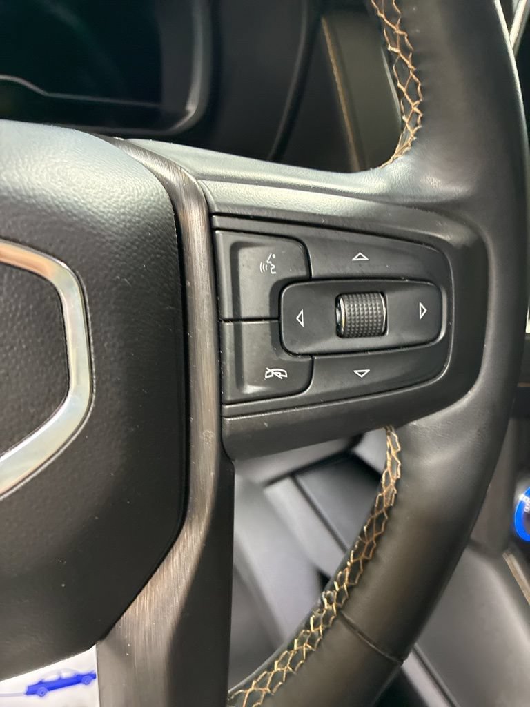 Used 2023 GMC Yukon XL AT4 w/ AT4 Premium Package AWD/4WD image 18