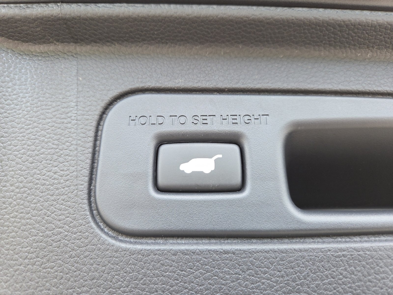 Used 2025 Honda Pilot Black Edition image 23