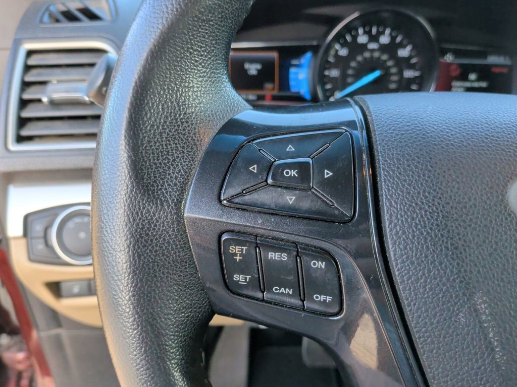 Used 2016 Ford Explorer XLT w/ Equipment Group 202A image 15