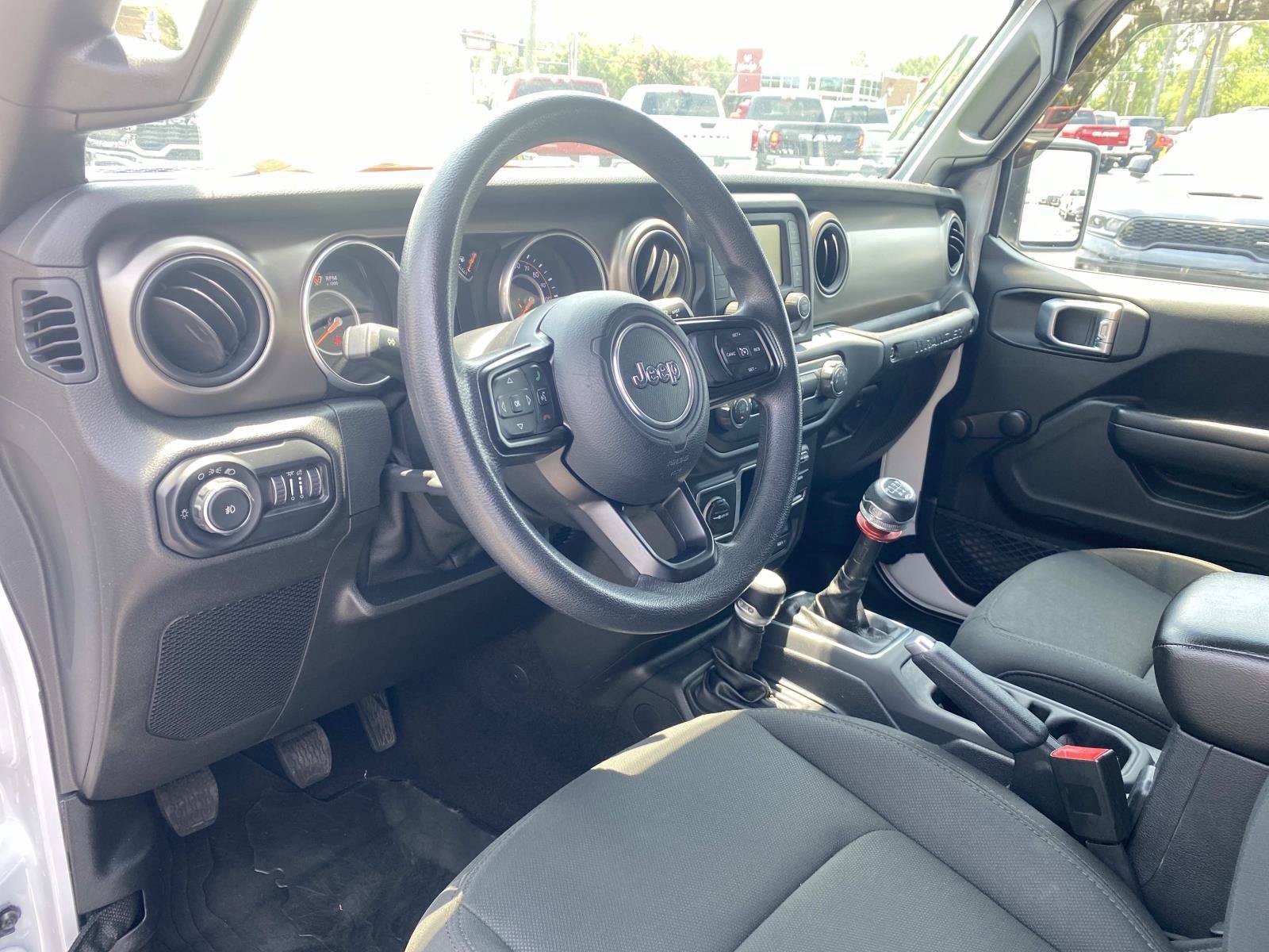 Used 2018 Jeep Wrangler Unlimited Sport AWD/4WD image 24