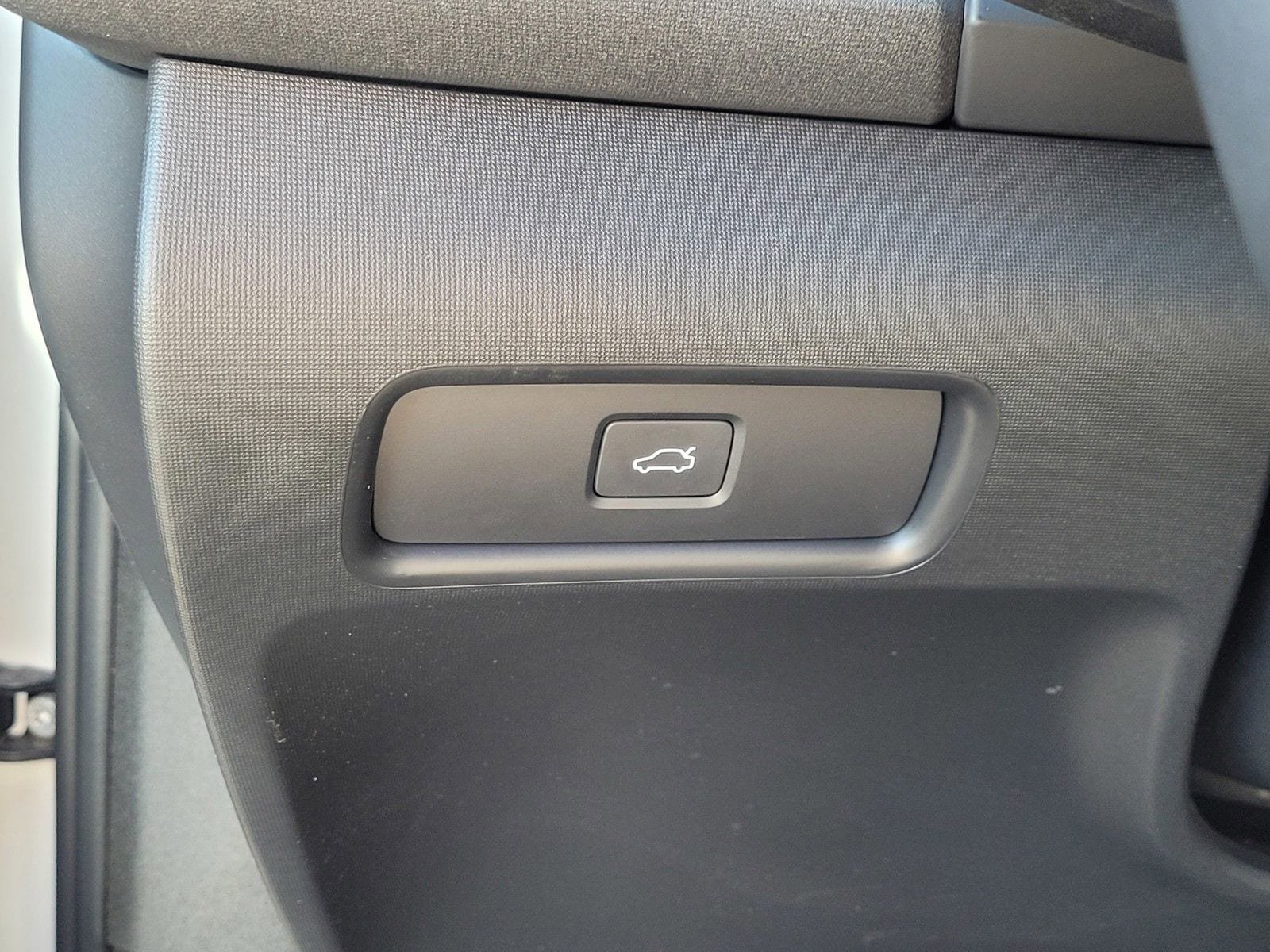 Used 2024 Polestar Polestar 2 image 17