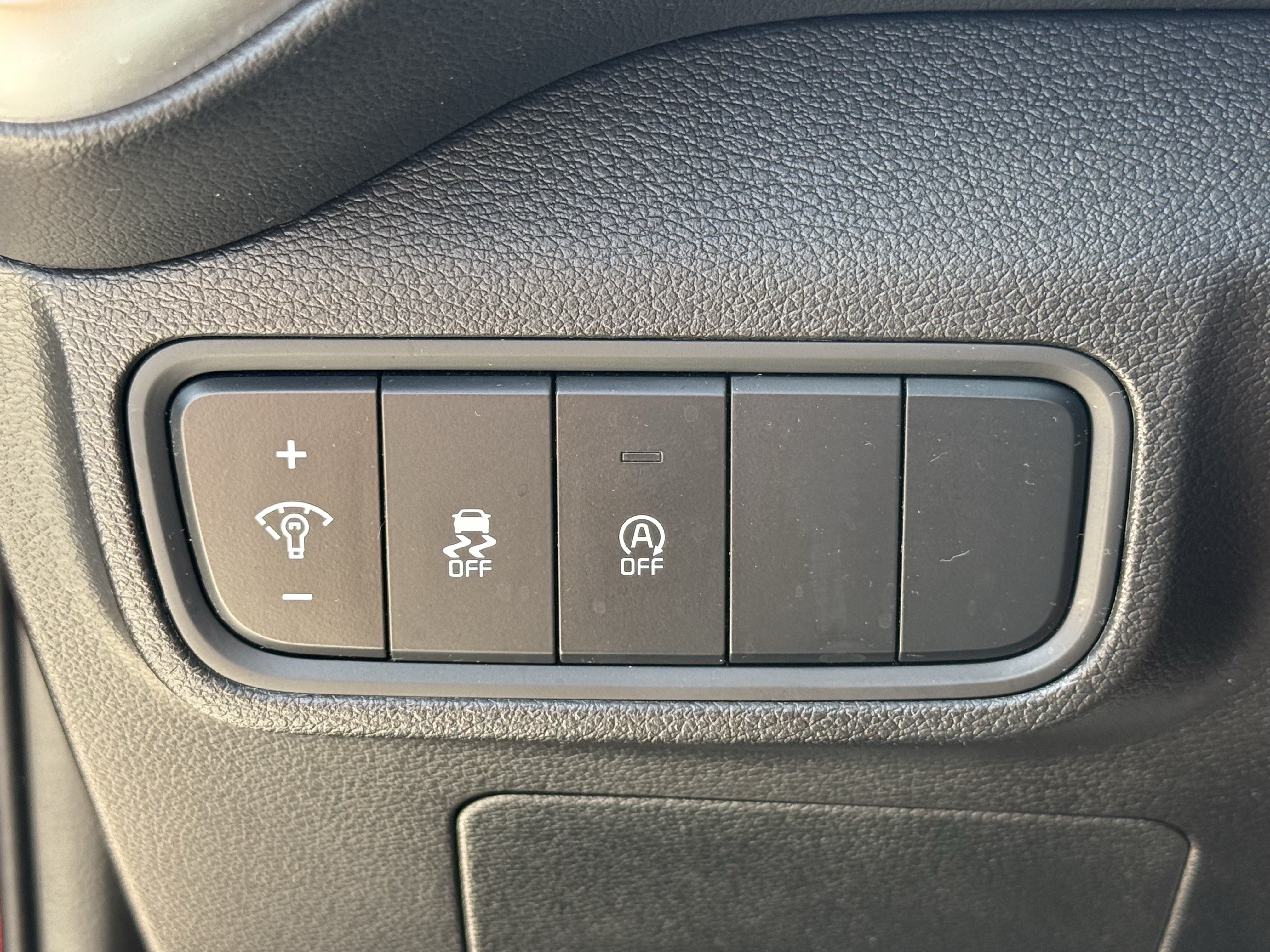 Used 2024 Kia Soul LX w/ Option Group 015 FWD image 24